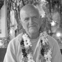 Srila Bhakti Kusum Ashram Maharaj | Шрипад Ашрам Махарадж